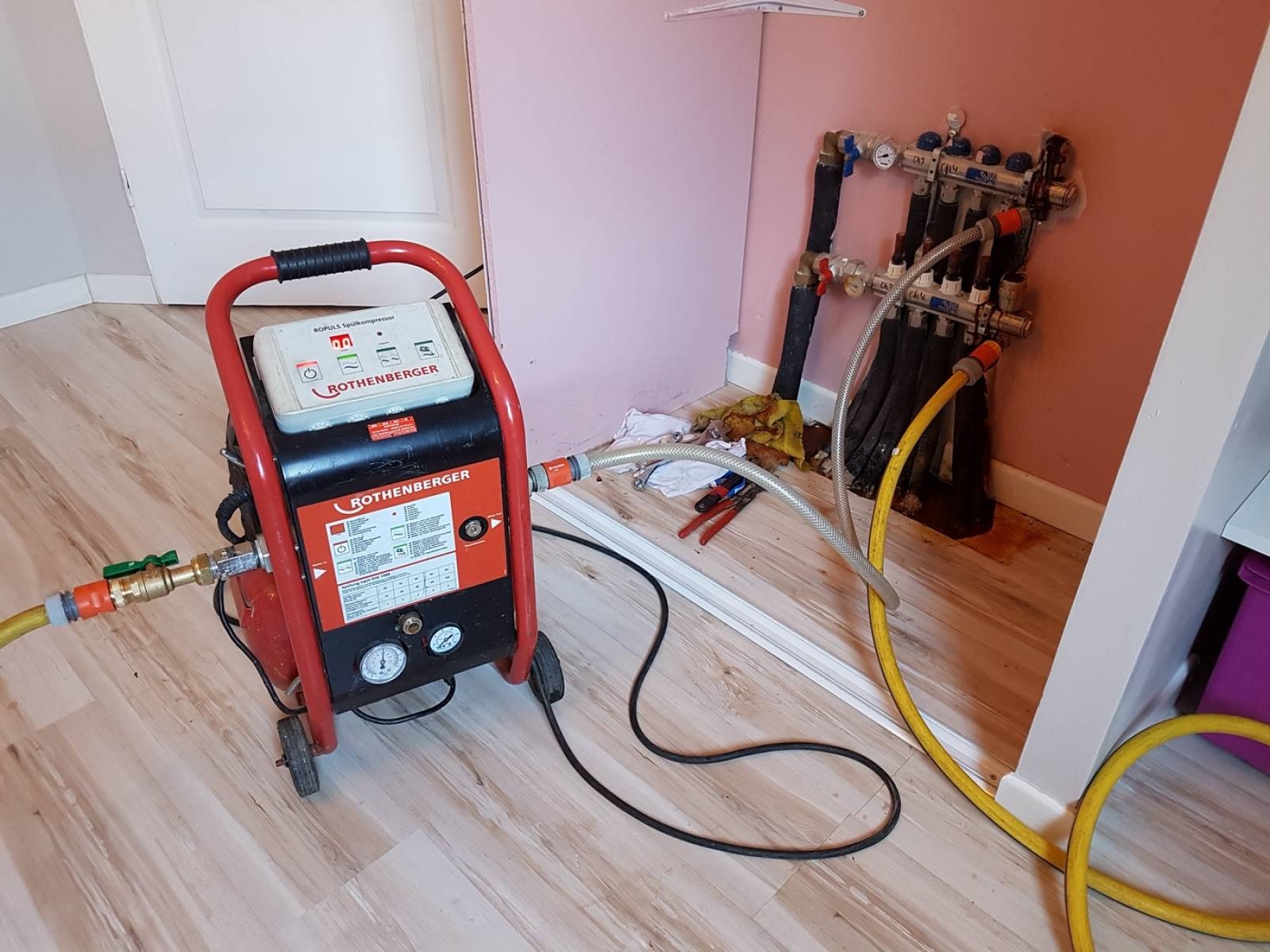 Sultanbeyli Battalgazi Beko Hermetik Şofben Kombi Bakımı